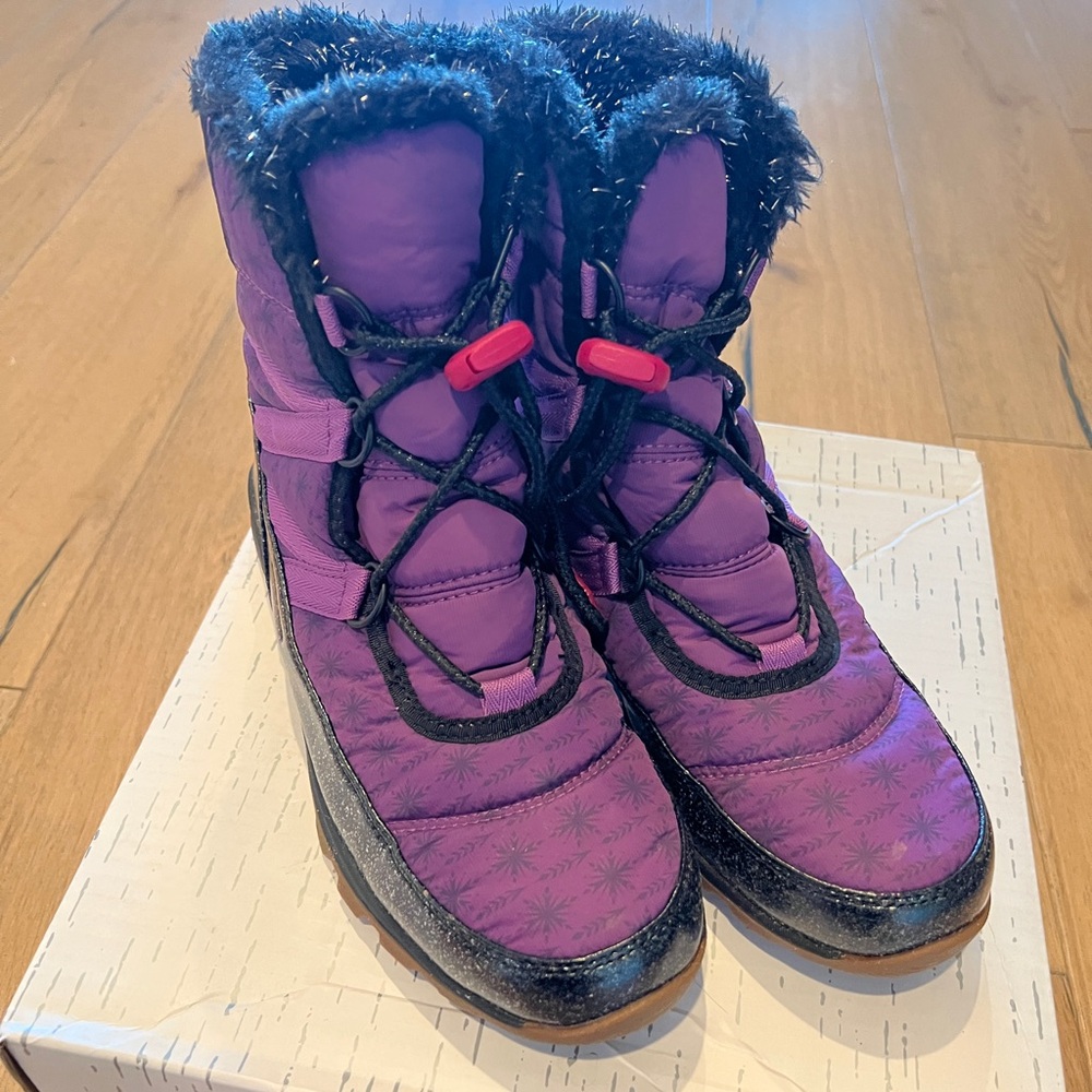 Sorel Purple and Black Insulated Rain & Snow Boots